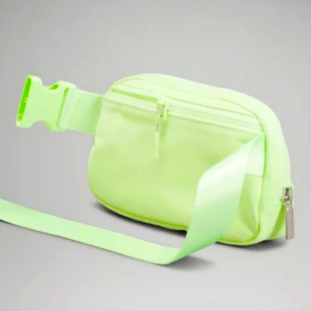 Lululemon Everywhere Belt Bag FADED ZAZ FZAP - Picture 5 of 16